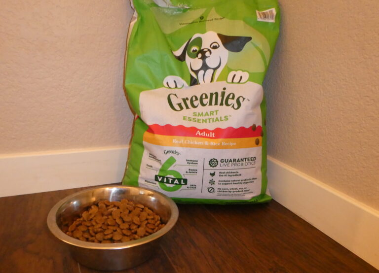 Greenies Smart Essentials Dog Food Review